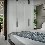 Marayas Modern Loft! * ザキントス